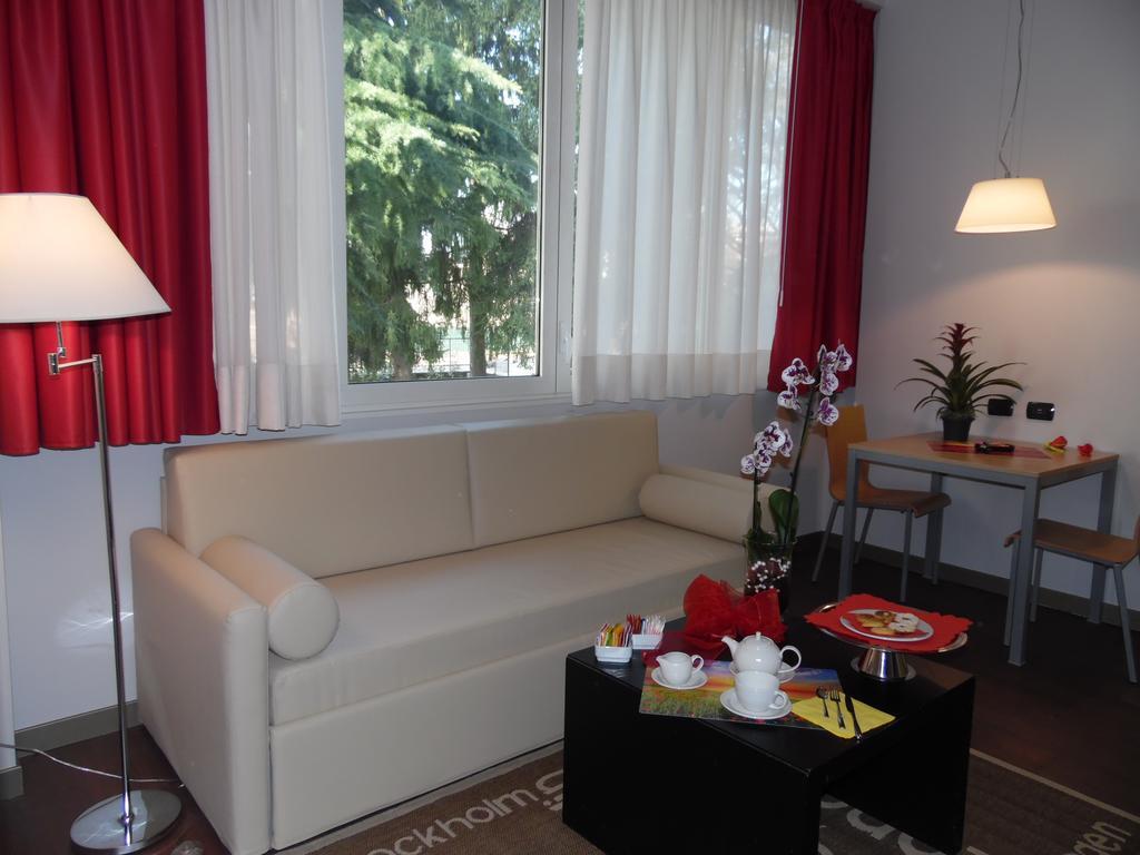 Bis Hotel Varese Esterno foto