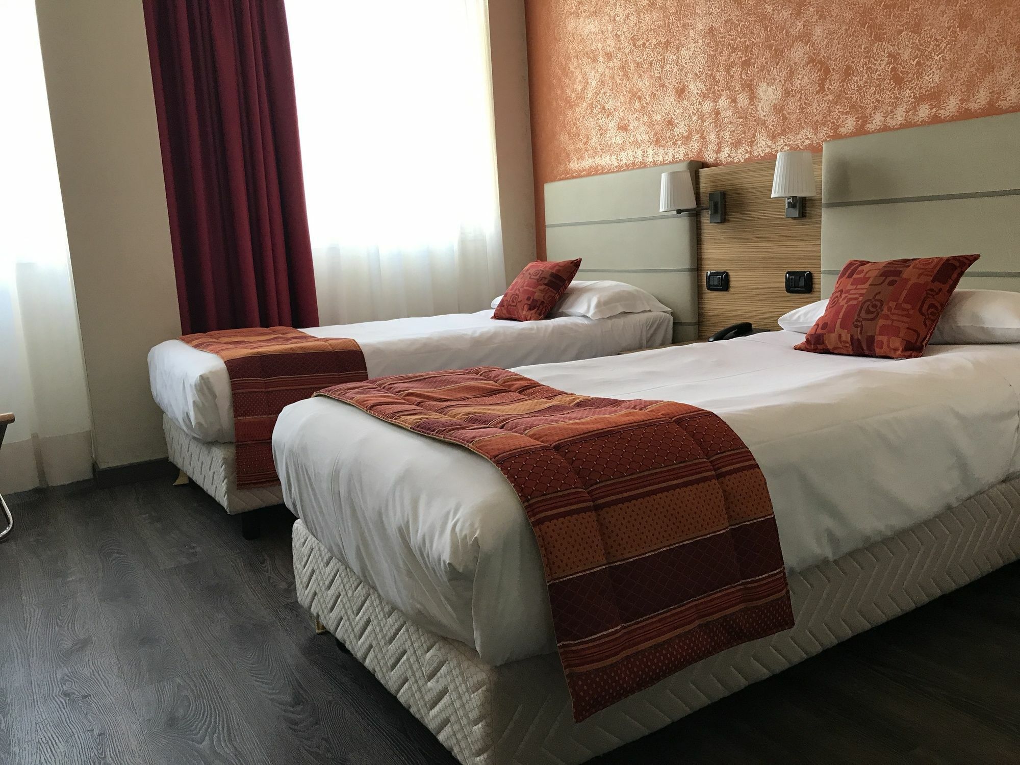 Bis Hotel Varese Esterno foto